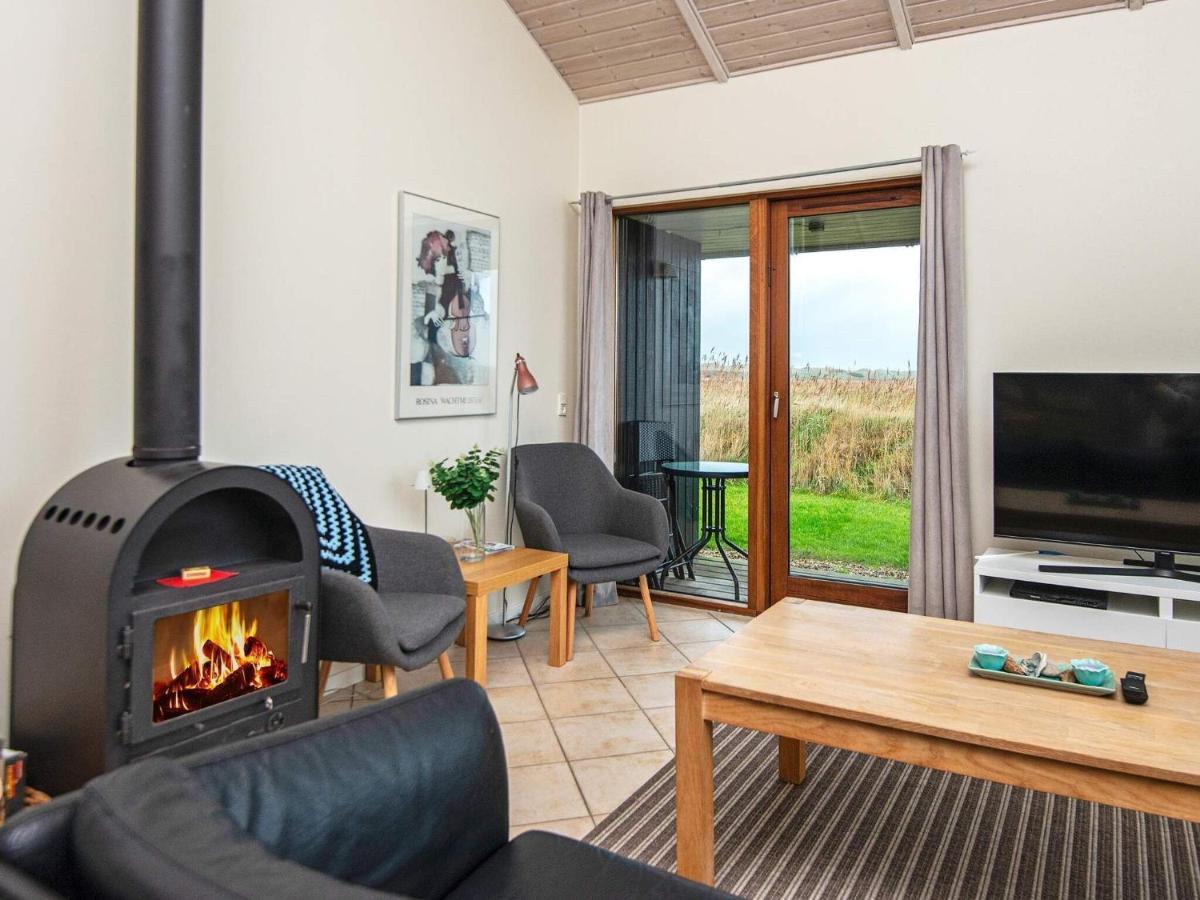 Three-Bedroom Holiday Home In Ulfborg 4 Thorsminde Eksteriør billede