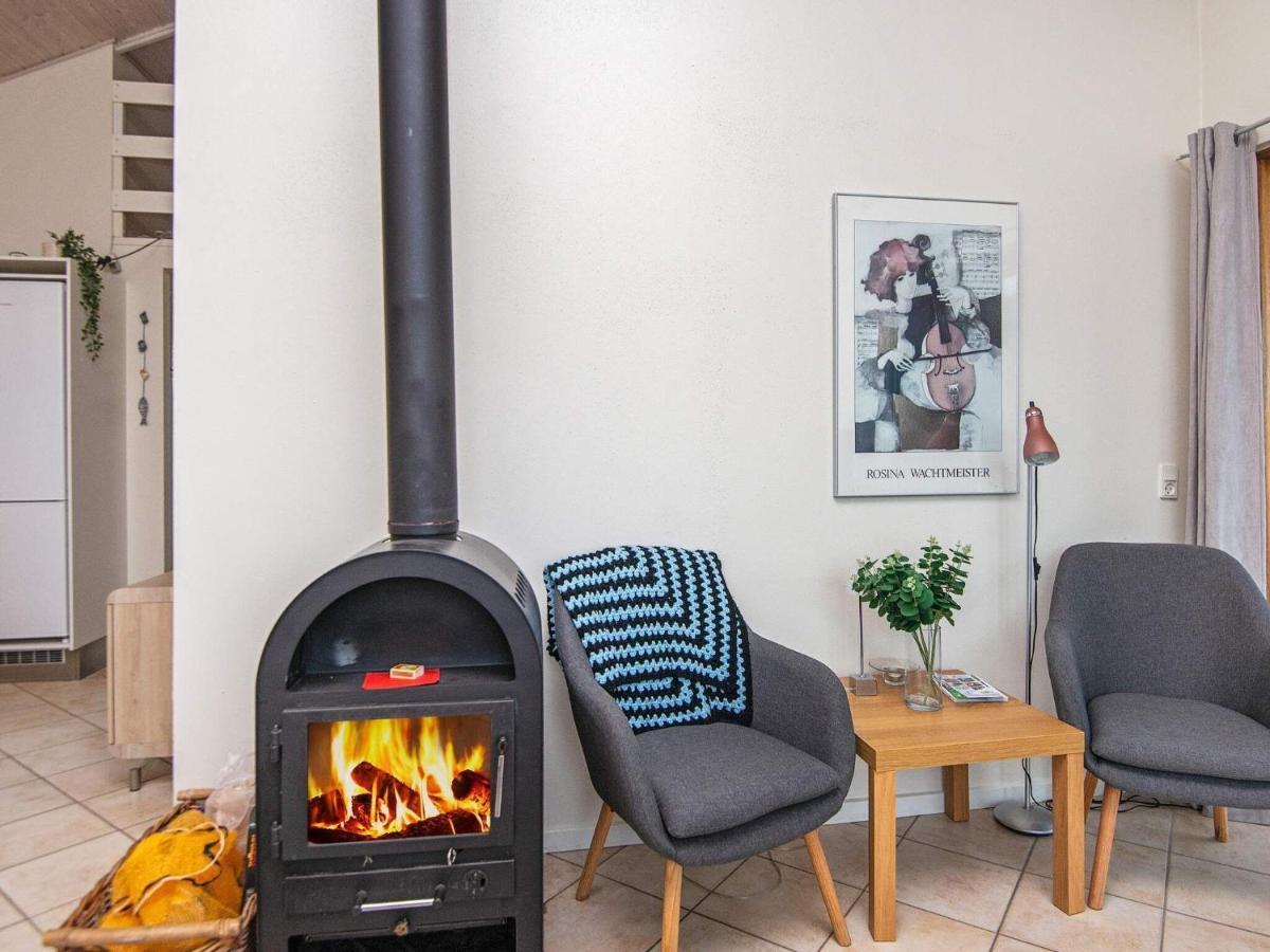 Three-Bedroom Holiday Home In Ulfborg 4 Thorsminde Eksteriør billede