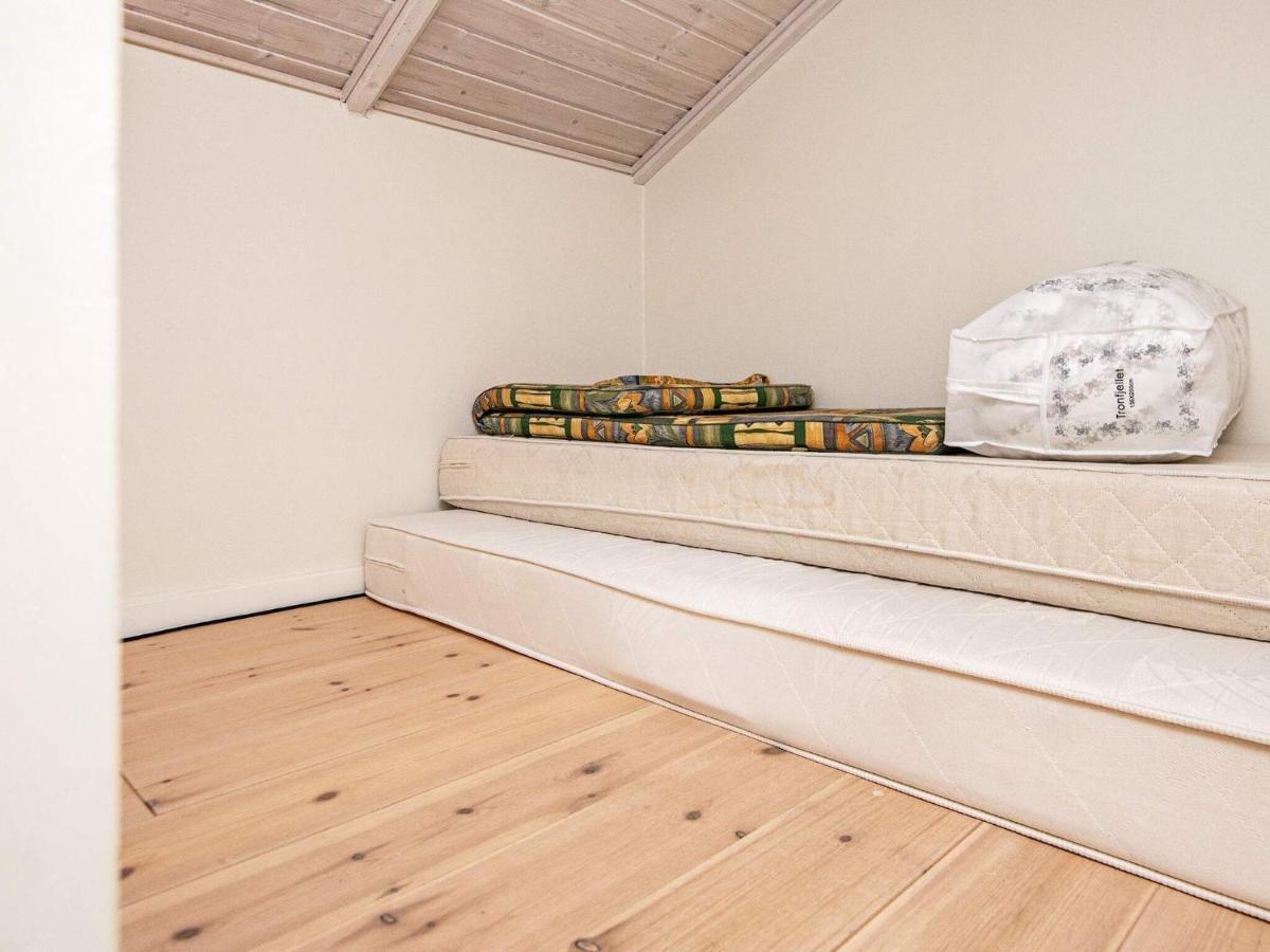 Three-Bedroom Holiday Home In Ulfborg 4 Thorsminde Eksteriør billede