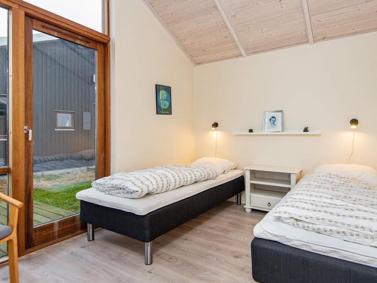 Three-Bedroom Holiday Home In Ulfborg 4 Thorsminde Eksteriør billede